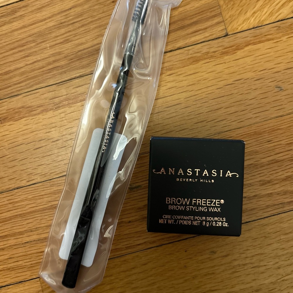Anastasia Brow Freeze Wax in Black Packaging